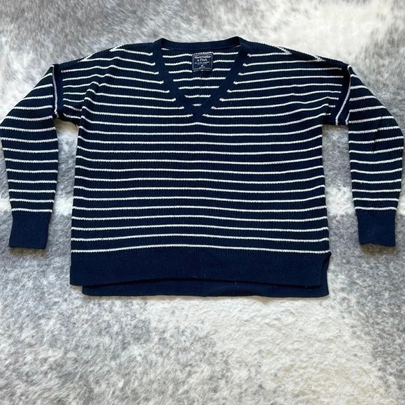 Abercrombie Striped V Neck  Sweater​ - Picture 1 of 11